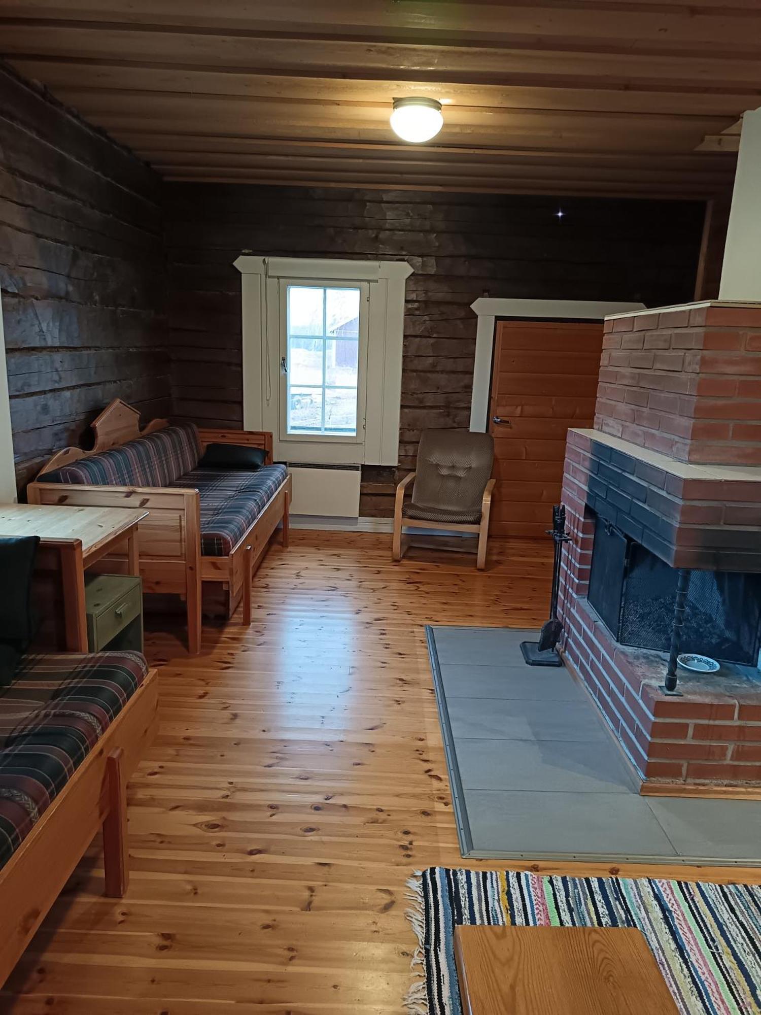 Maekelaen Lomatuvat Bed And Breakfast Коркеакоски Экстерьер фото