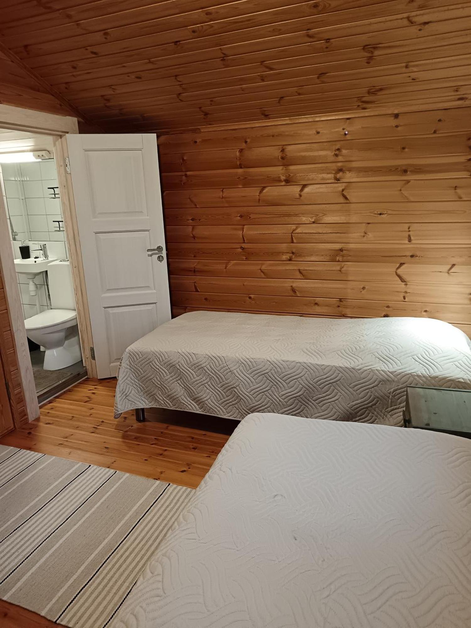 Maekelaen Lomatuvat Bed And Breakfast Коркеакоски Экстерьер фото